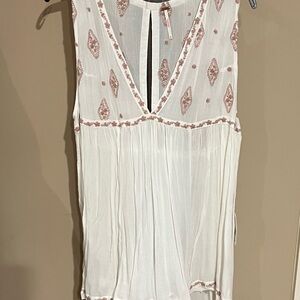 NEW With Tags Free People Sleeveless Diamond Embroidered Top Ivory Size M
